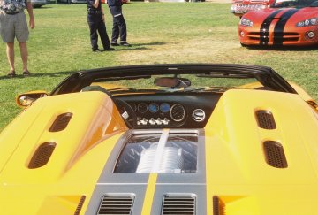 une corvette jaune
